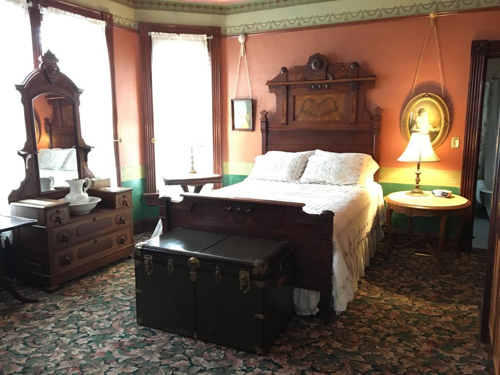 Geiger Victorian Bed And Breakfast Tacoma Extérieur photo